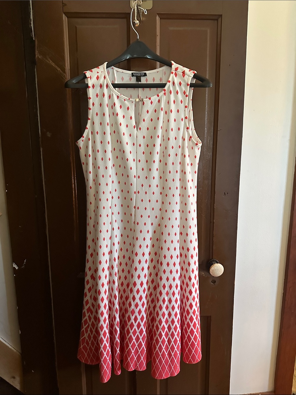 Sleeveless Cream Midi Dress with Red Diamond Print